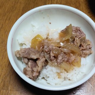 牛肉のピリ辛炒め